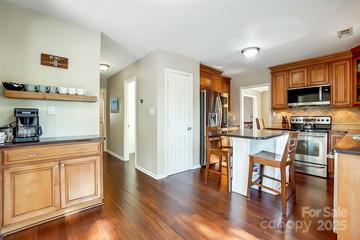 9220 Torrence Crossing Dr., Huntersville, NC 28078
