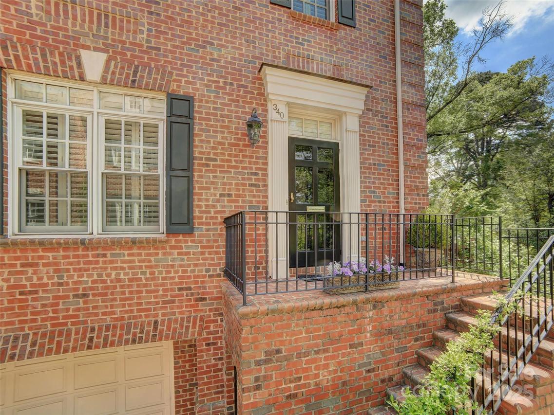 352 S Laurel Ave., Charlotte, NC 28207
