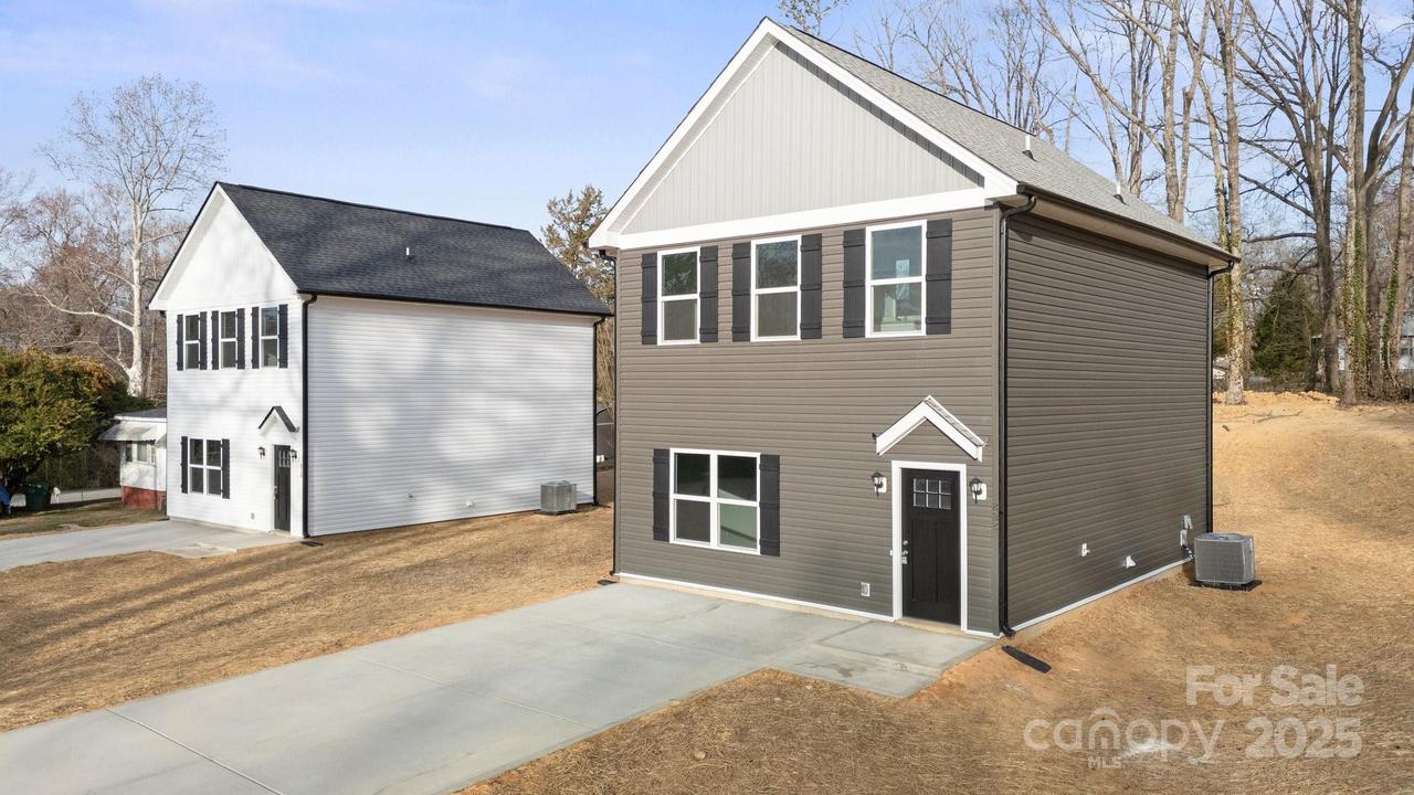 828 Graylyn Dr., High Point, NC 27263