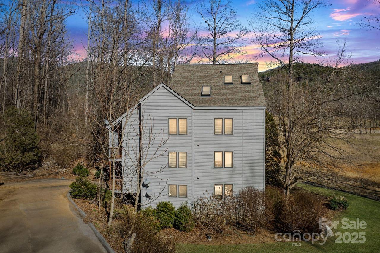 299 Blue Ridge Dr. #1, Marion, NC 28752