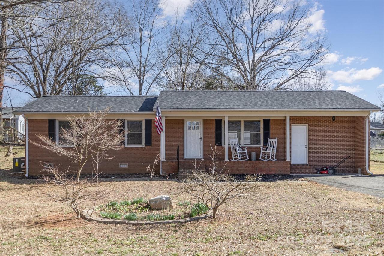 437 Valley St., Stanley, NC 28164