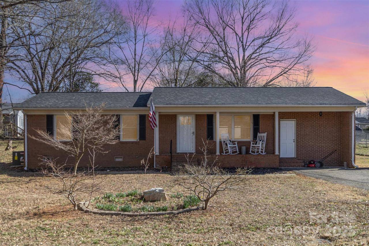 437 Valley St., Stanley, NC 28164