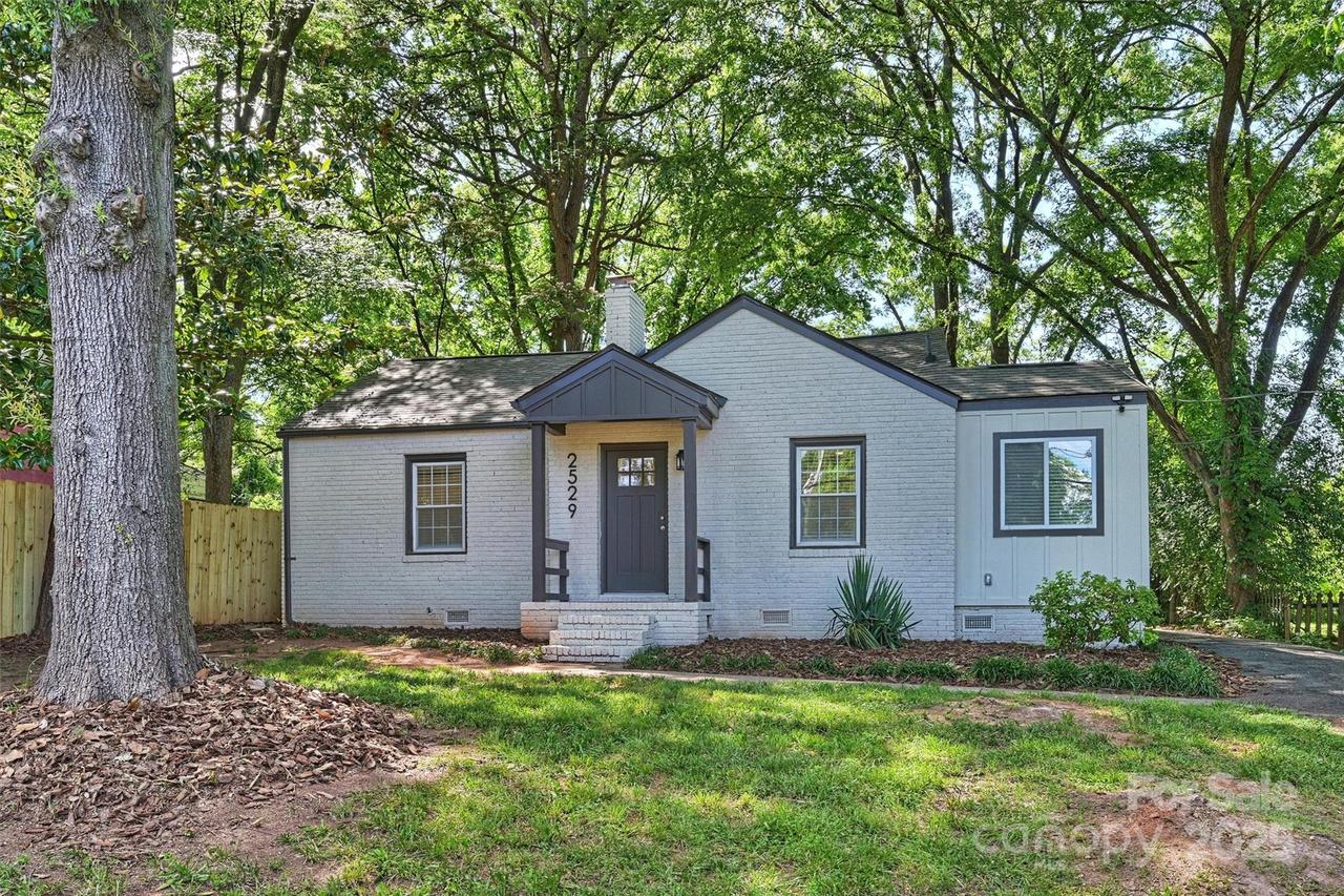 2529 Grimes St., Charlotte, NC 28206