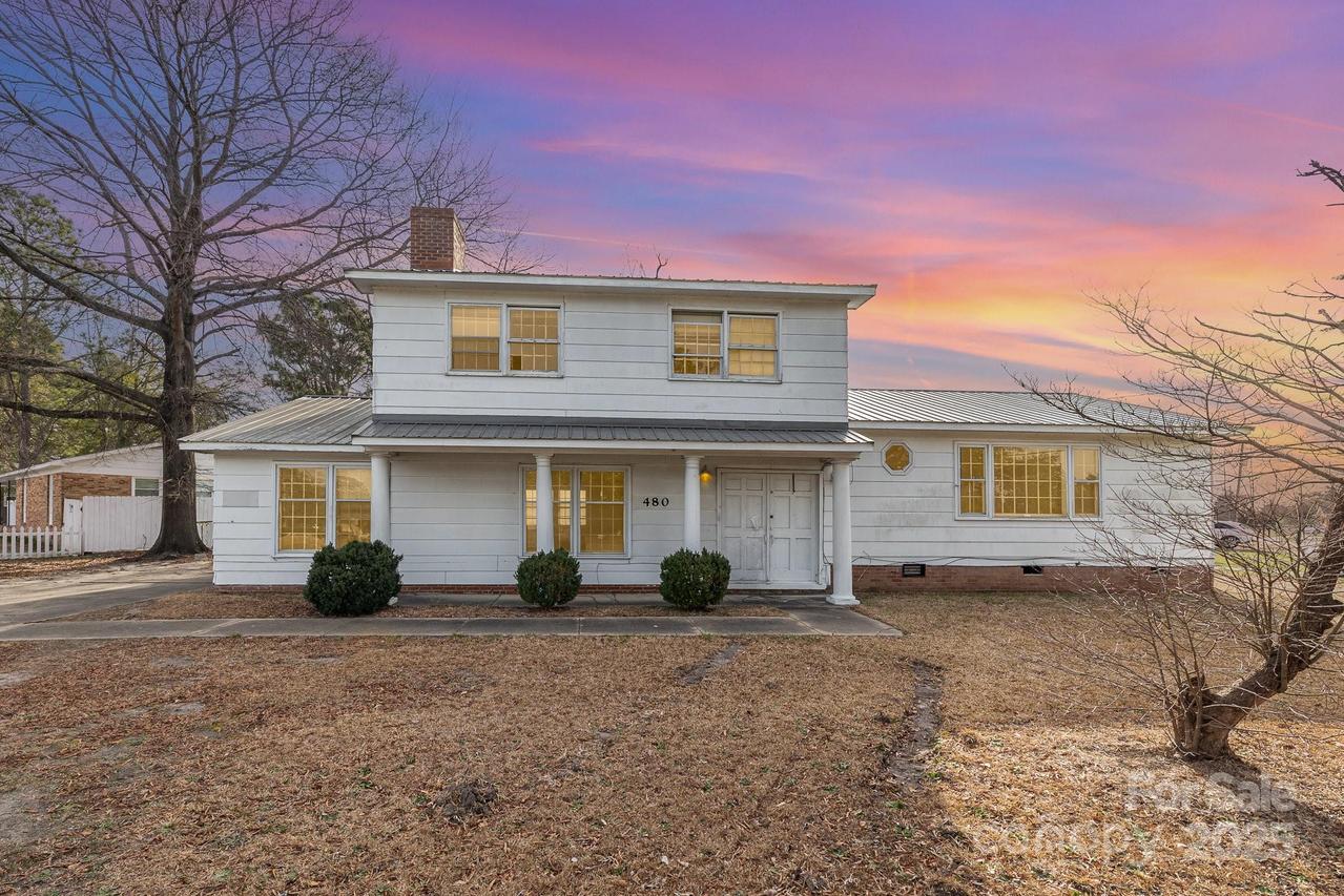 480 Santa Fe Dr., Fayetteville, NC 28303