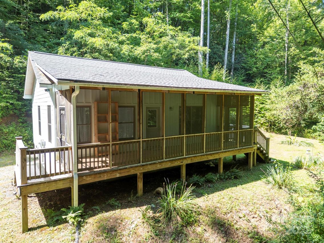 178 Chestnut Walk Dr., Waynesville, NC 28786