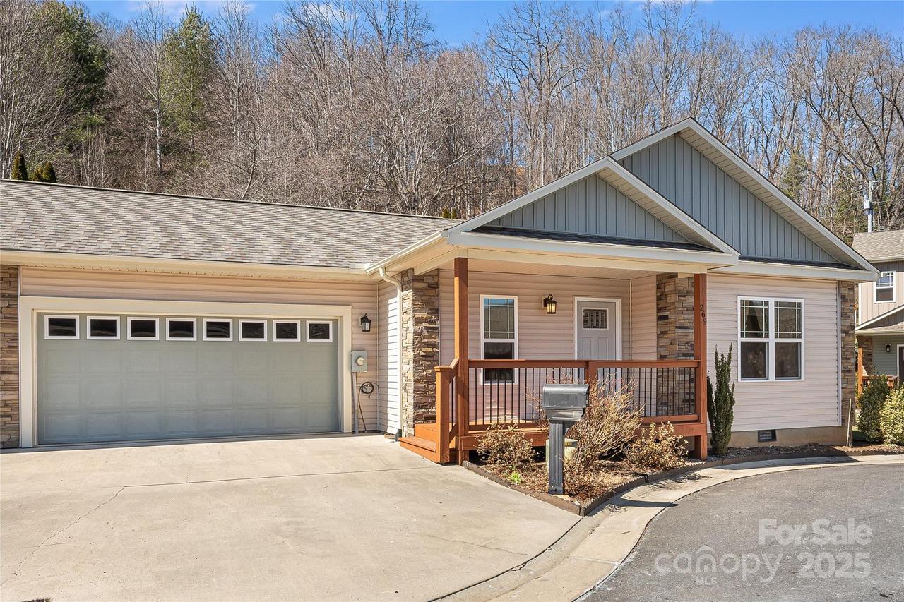 269 February Ln., Waynesville, NC 28785