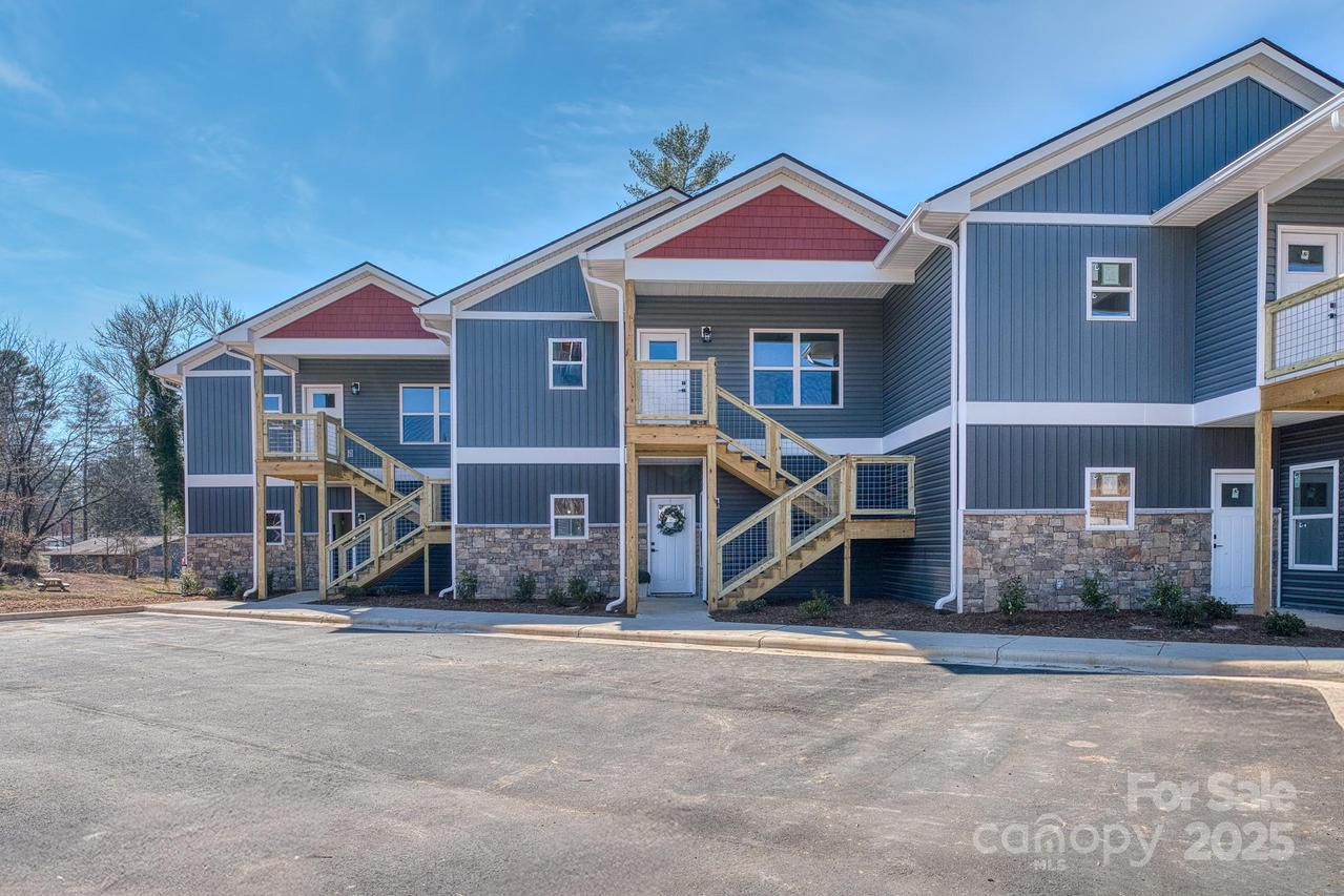 143 Carver St. #16, Brevard, NC 28712