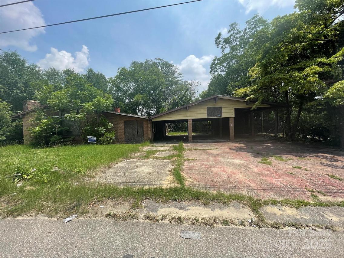 714 Pine St., Hamlet, NC 28345