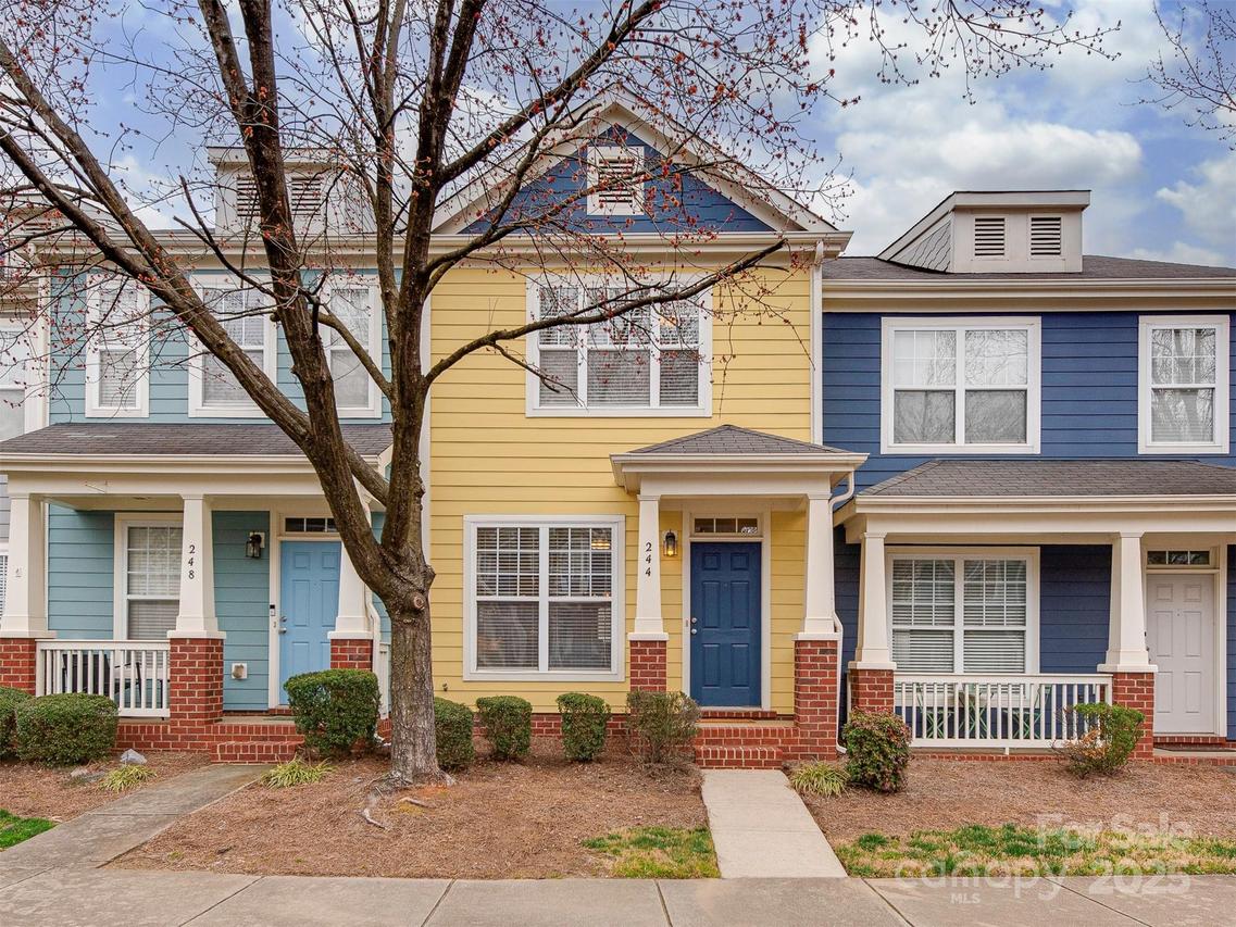 244 Hurston Cir., Charlotte, NC 28208