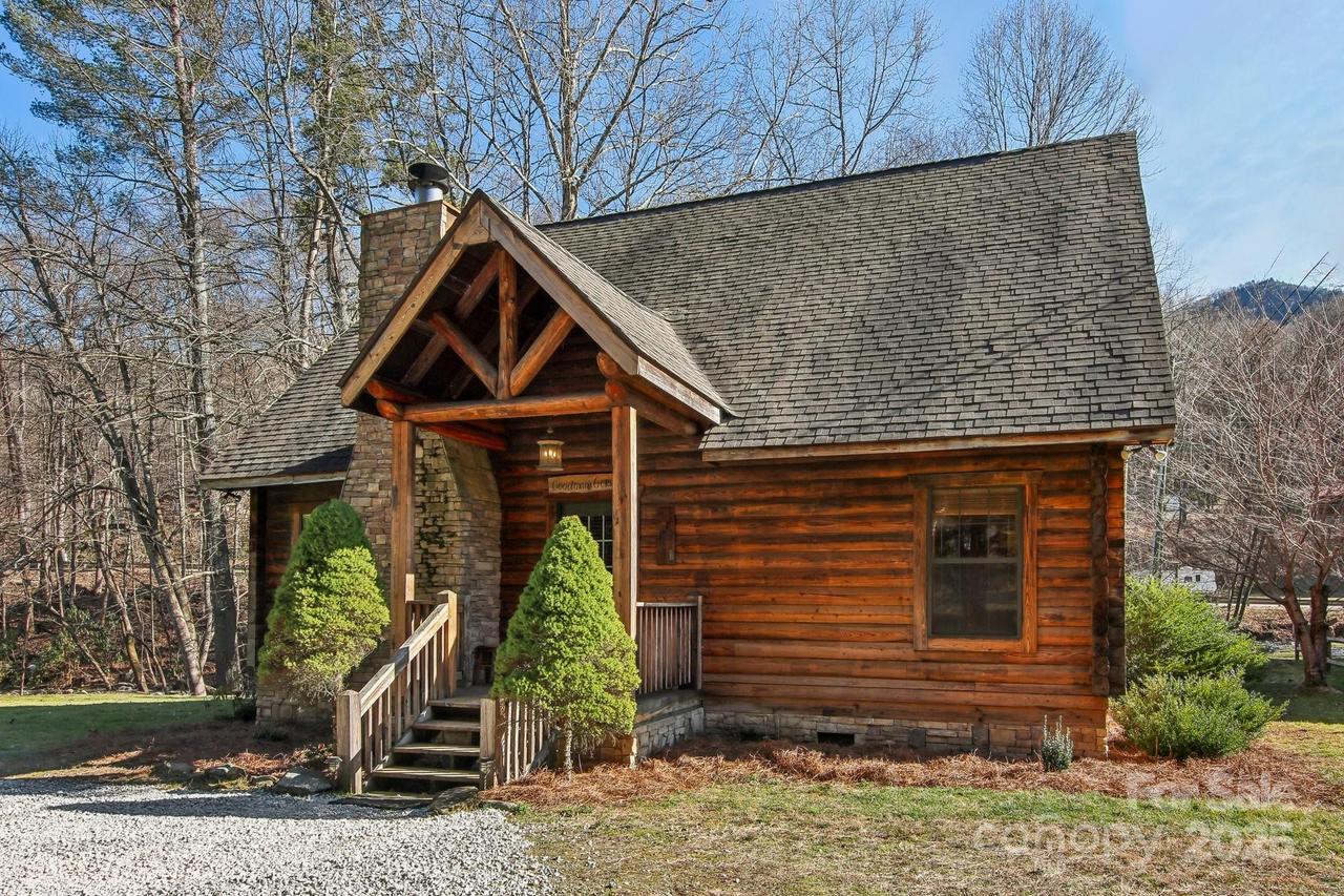 49 Breezy Creek Ln., Maggie Valley, NC 28751