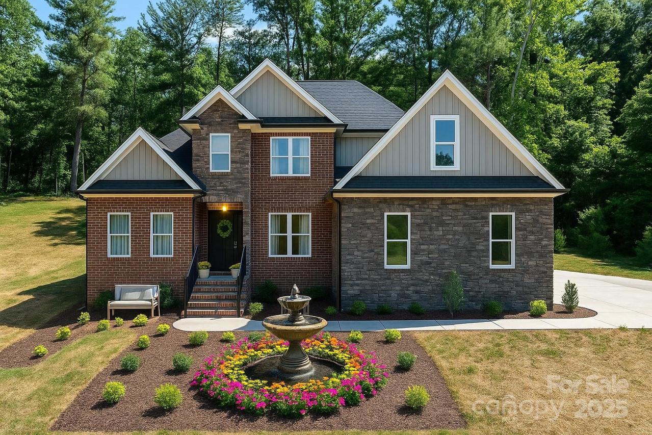 5943 Vintage Ct., Granite Falls, NC 28630