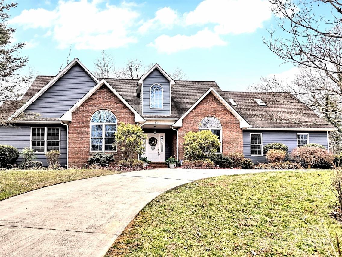 88 Adams Dr., Clyde, NC 28721