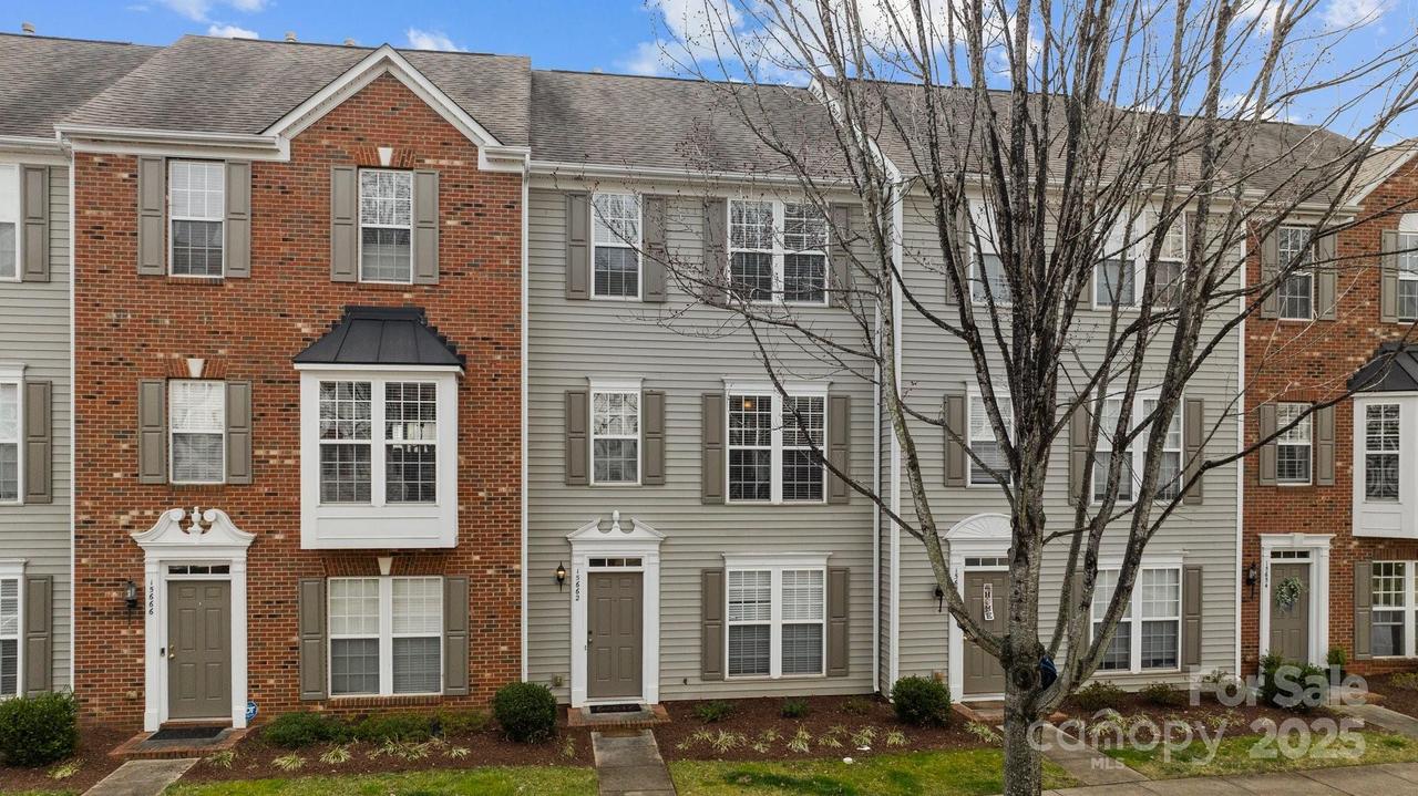 15662 King Louis Ct., Charlotte, NC 28277