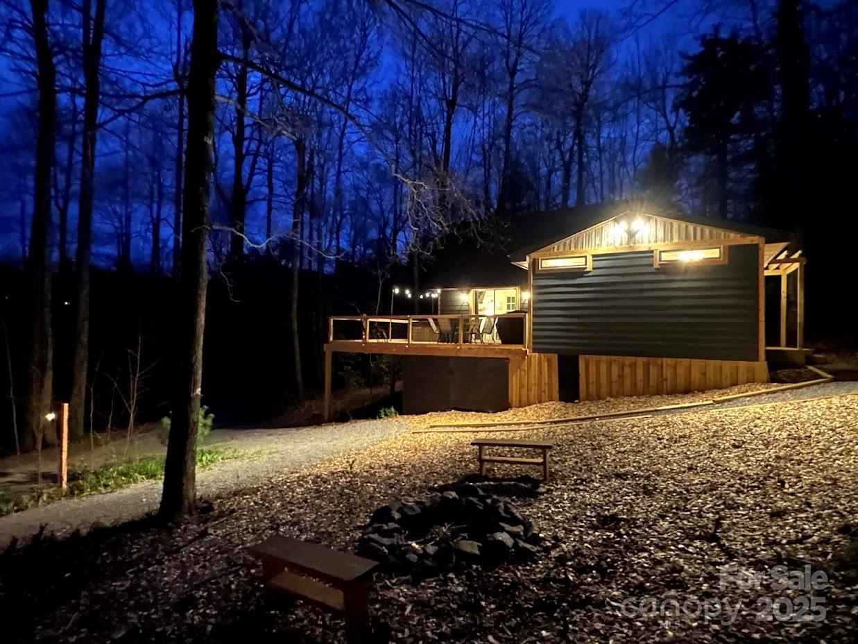 30 Rainbow Lake Cir., Black Mountain, NC 28711