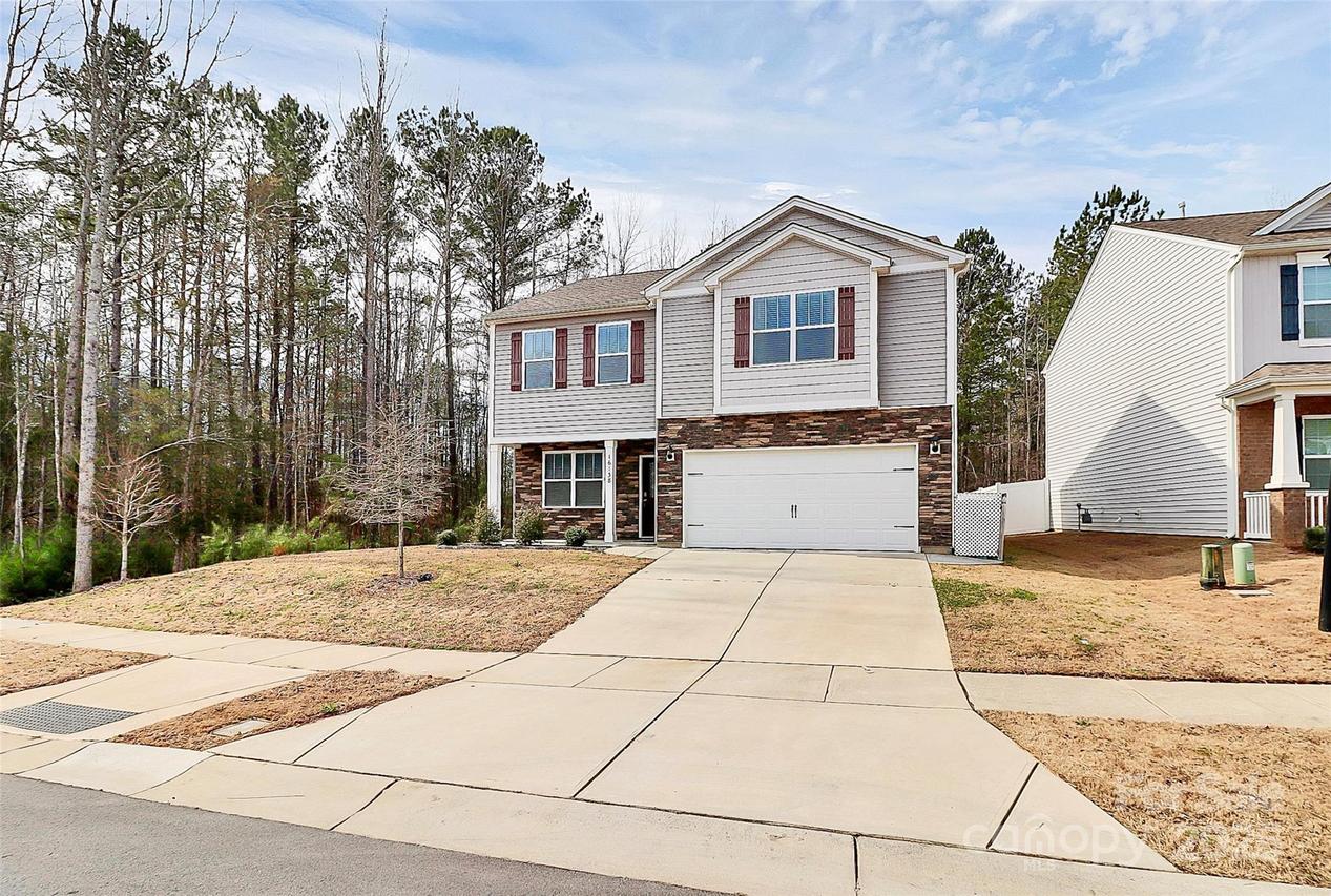16138 Aryshire Green Ct., Charlotte, NC 28273