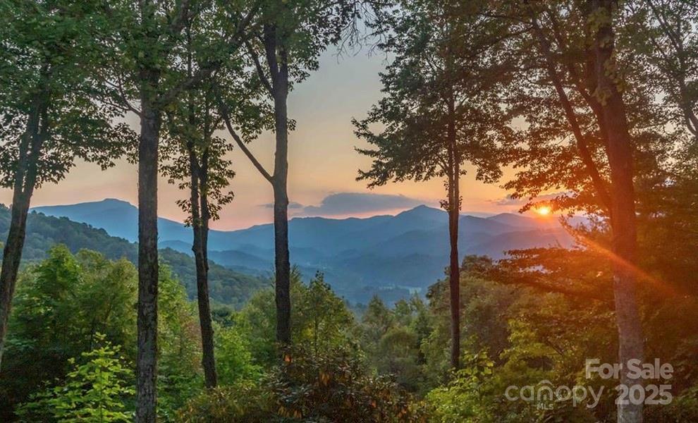 243 Red Oak Tr., Boone, NC 28607