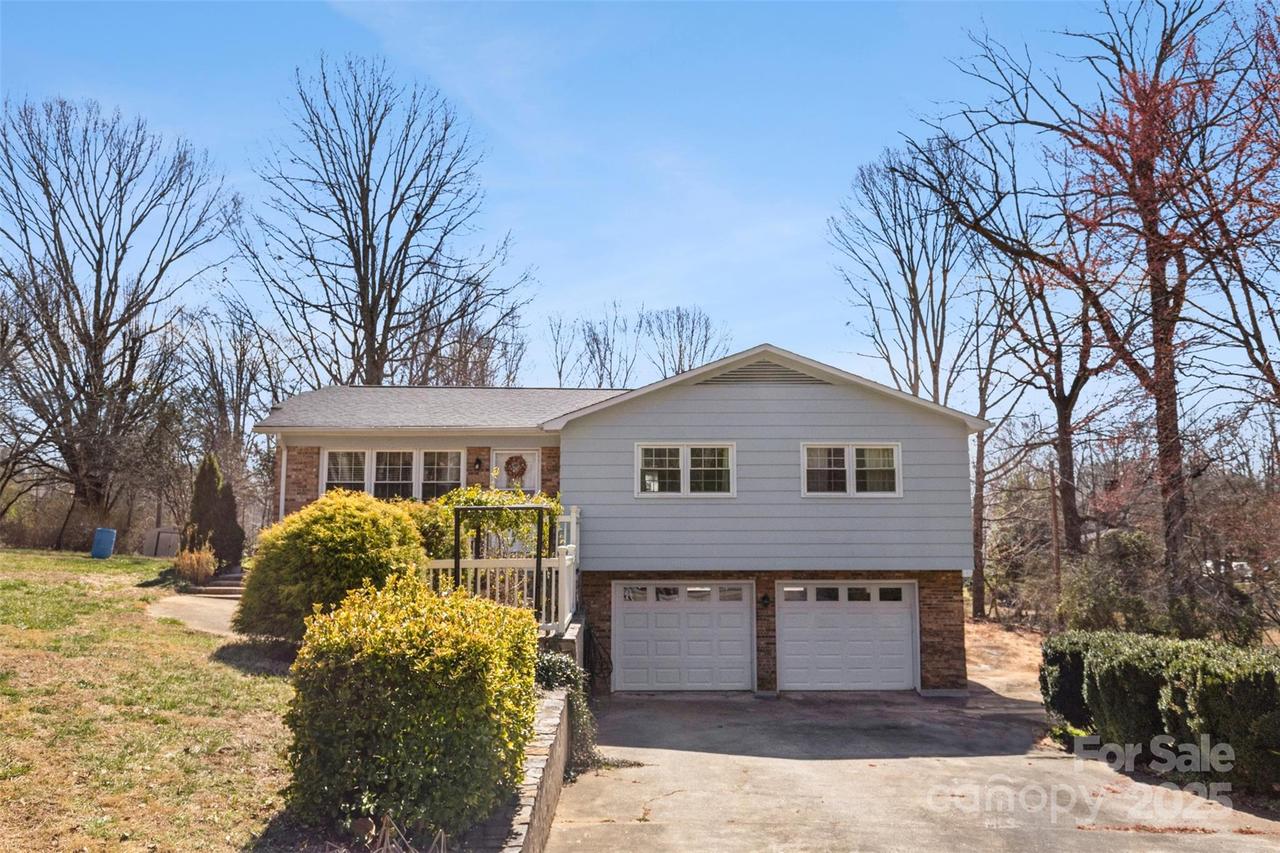 1535 Lafayette Ave., Hudson, NC 28638