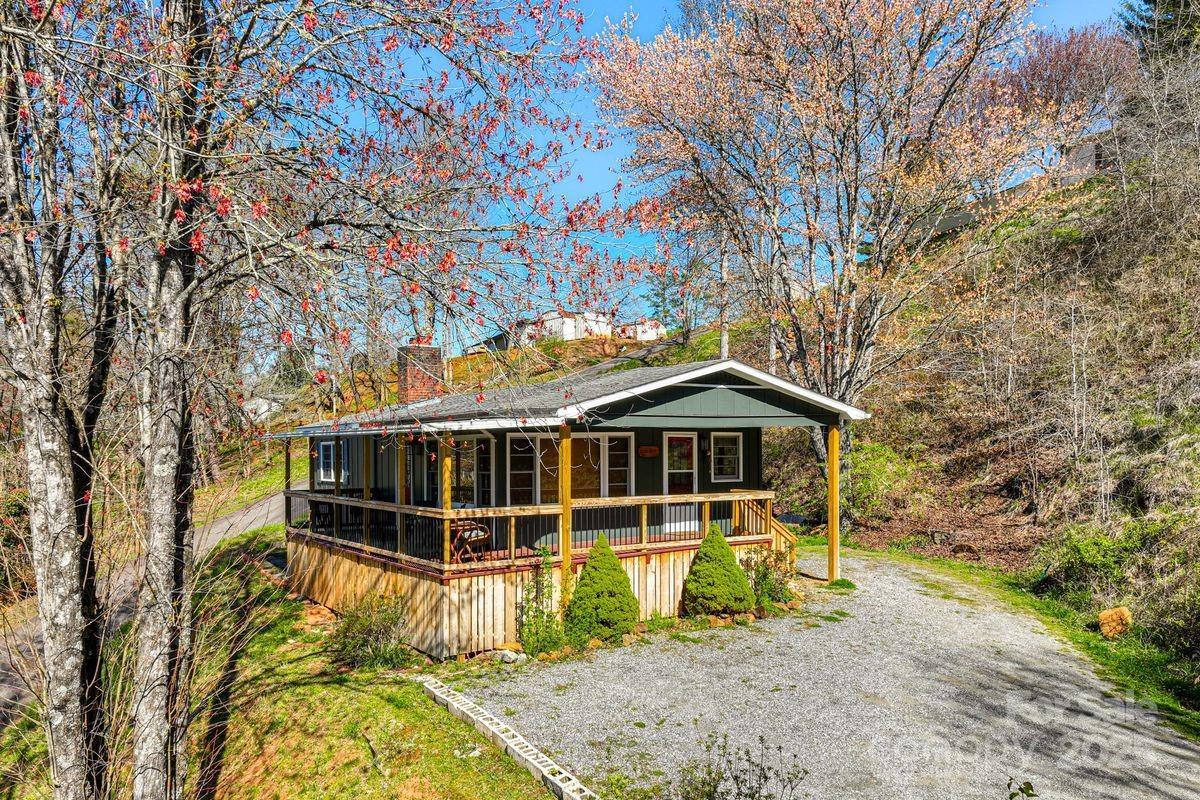 1152 S South River Rd., Sylva, NC 28779