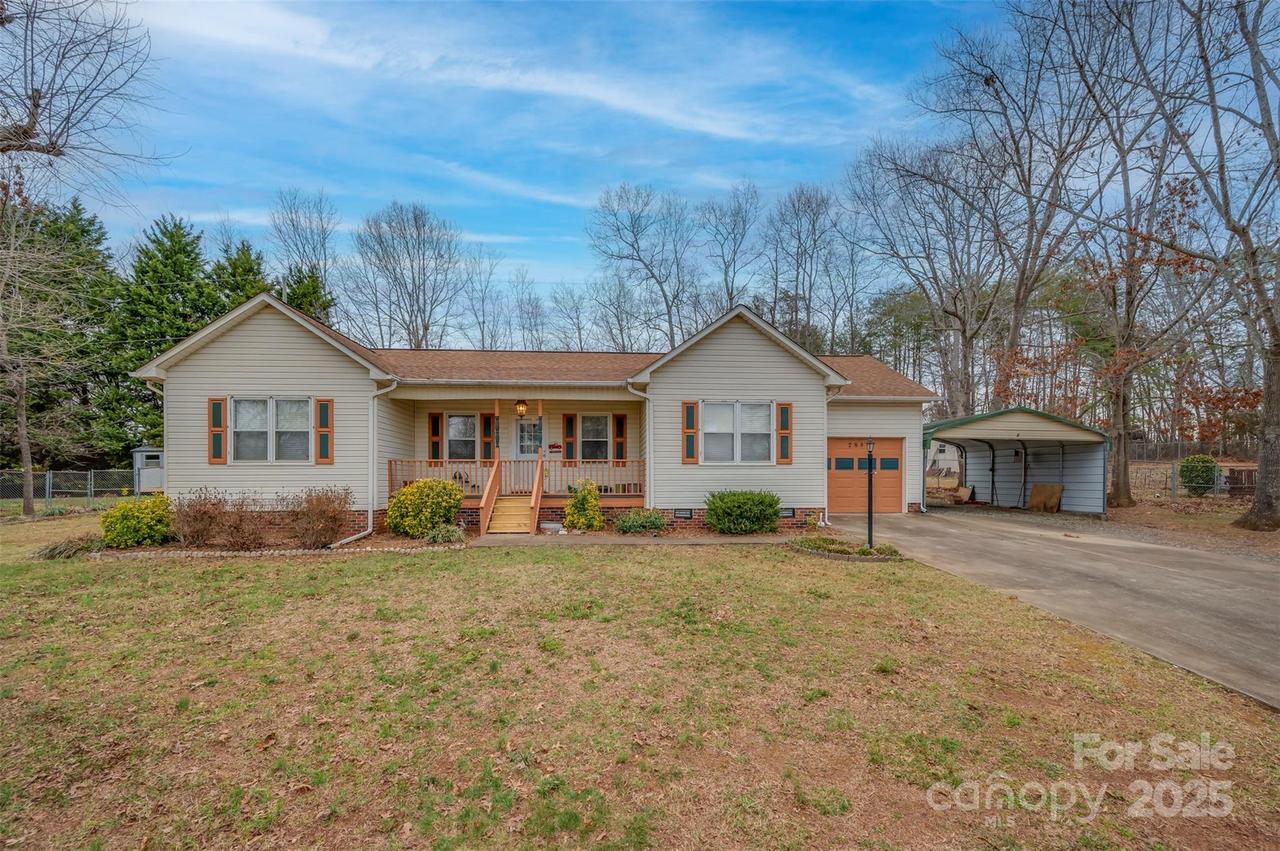 288 Asheland Dr., Ellenboro, NC 28040