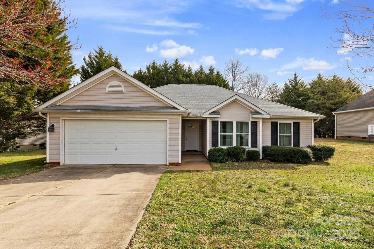 2018 Arlington Ave., Statesville, NC 28677