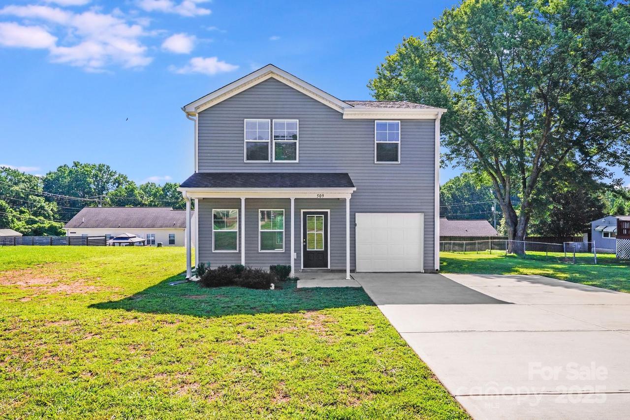 509 Holly St., Statesville, NC 28677