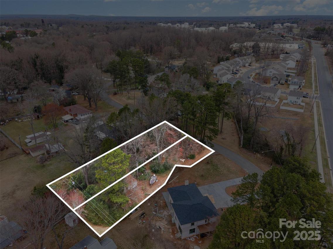 618 Carole Ln., Charlotte, NC 28214