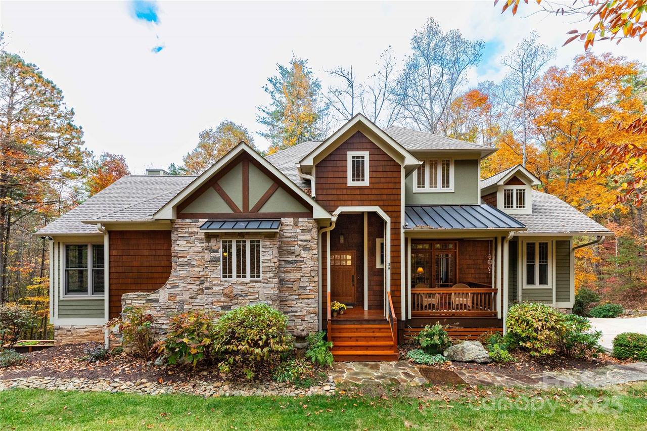 39 Hawks Pointe Ln., Weaverville, NC 28787