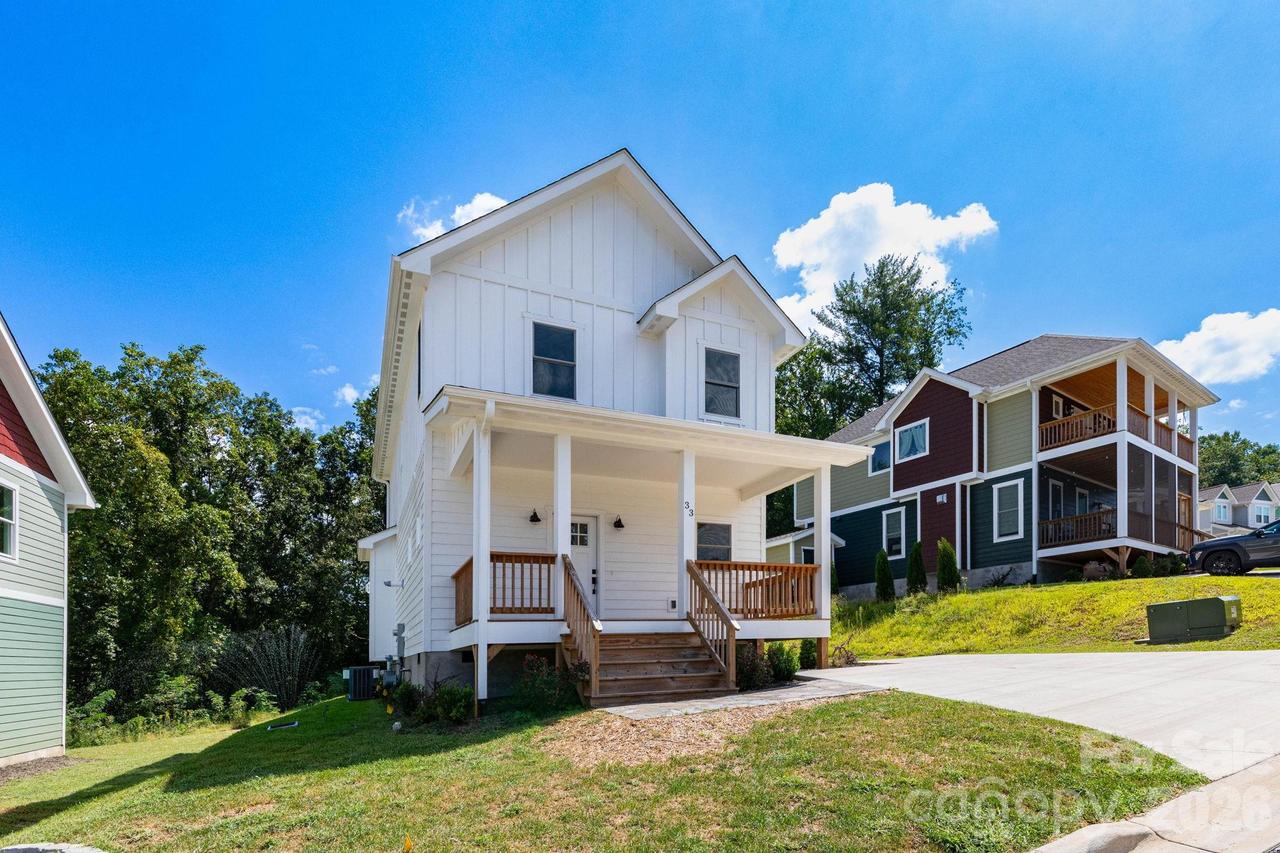 33 Loblolly Ln., Asheville, NC 28803