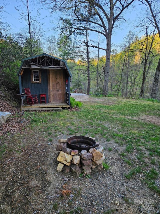 169 Sandalwood Dr., Whittier, NC 28789