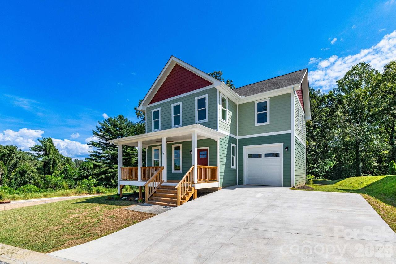 35 Loblolly Ln., Asheville, NC 28803