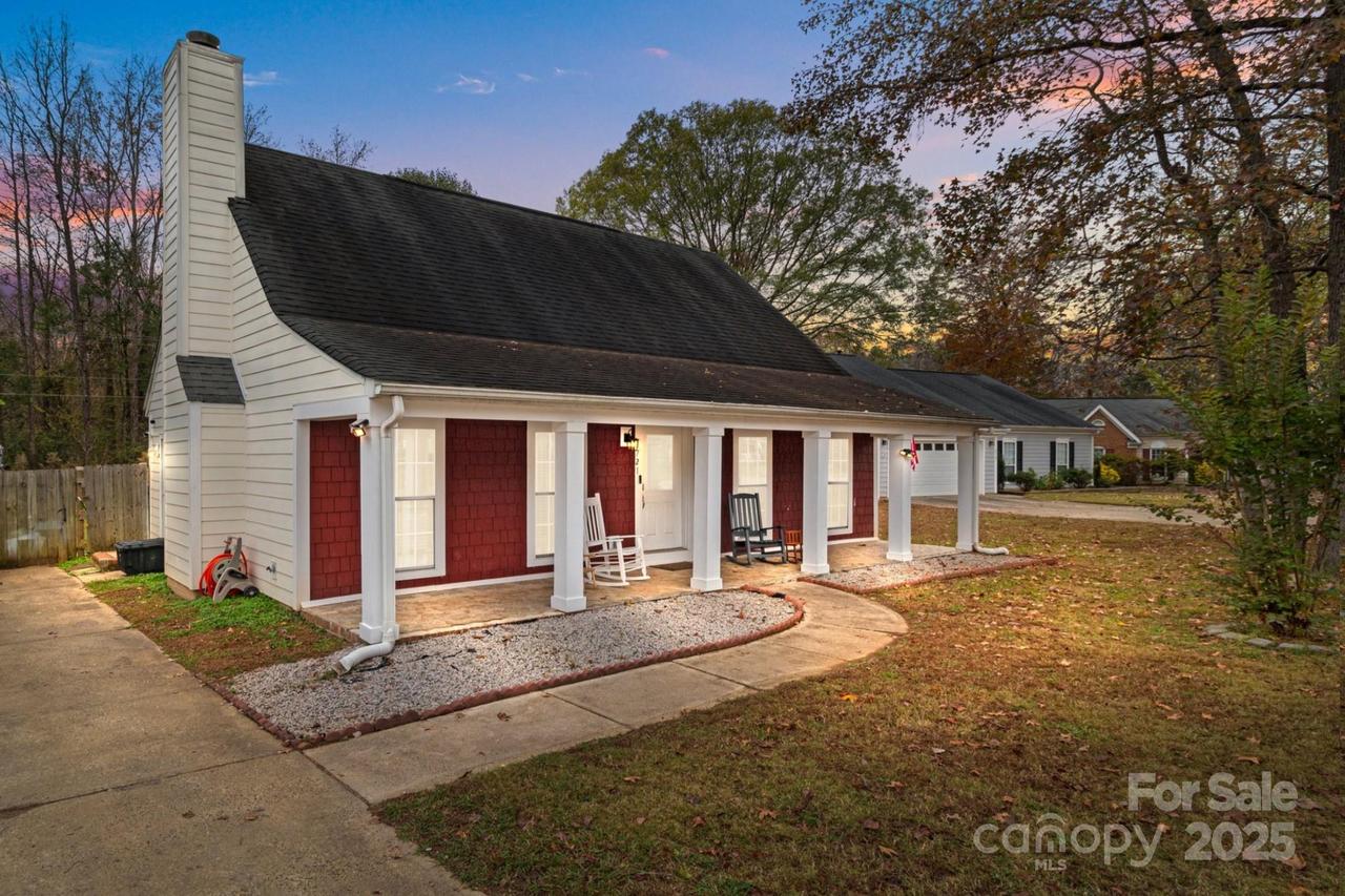 8721 Brampton Dr., Charlotte, NC 28215