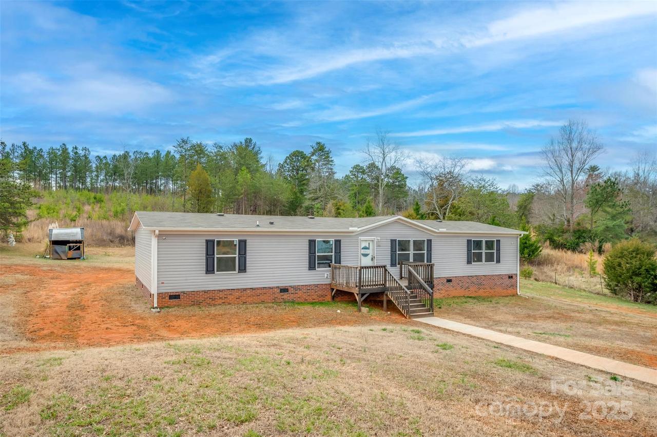 886 Hines Rd., Mooresboro, NC 28114