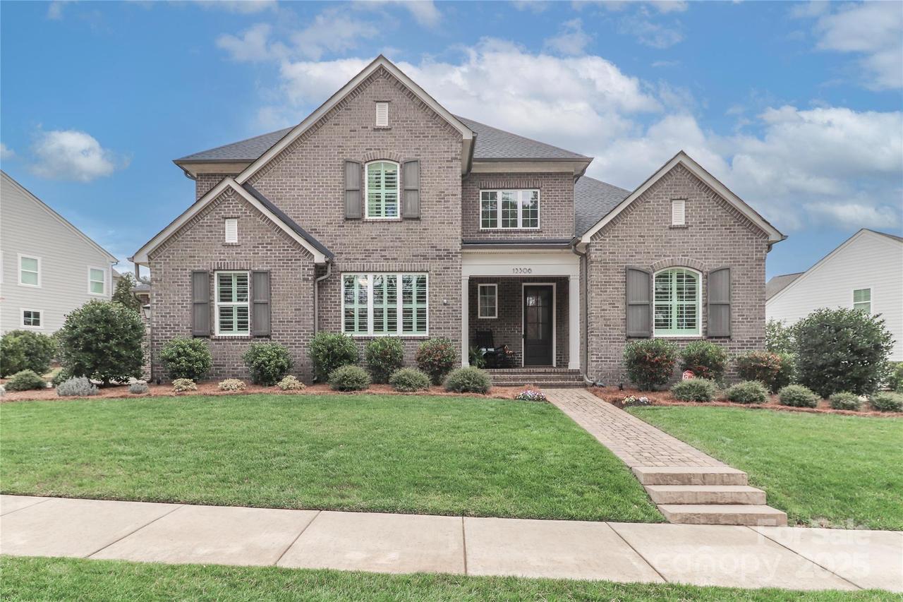 13306 Old Store Rd., Huntersville, NC 28078