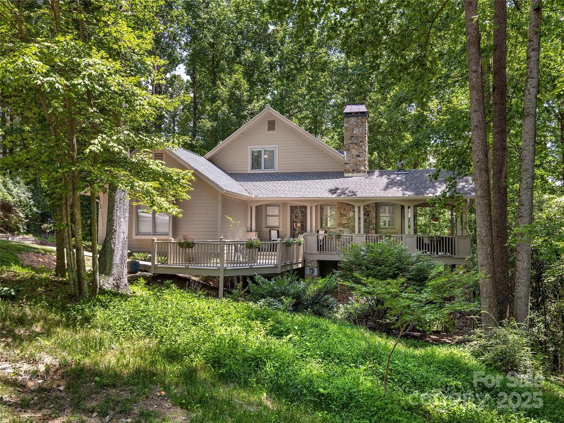 202 Bent Pine Trace, Hendersonville, NC 28739