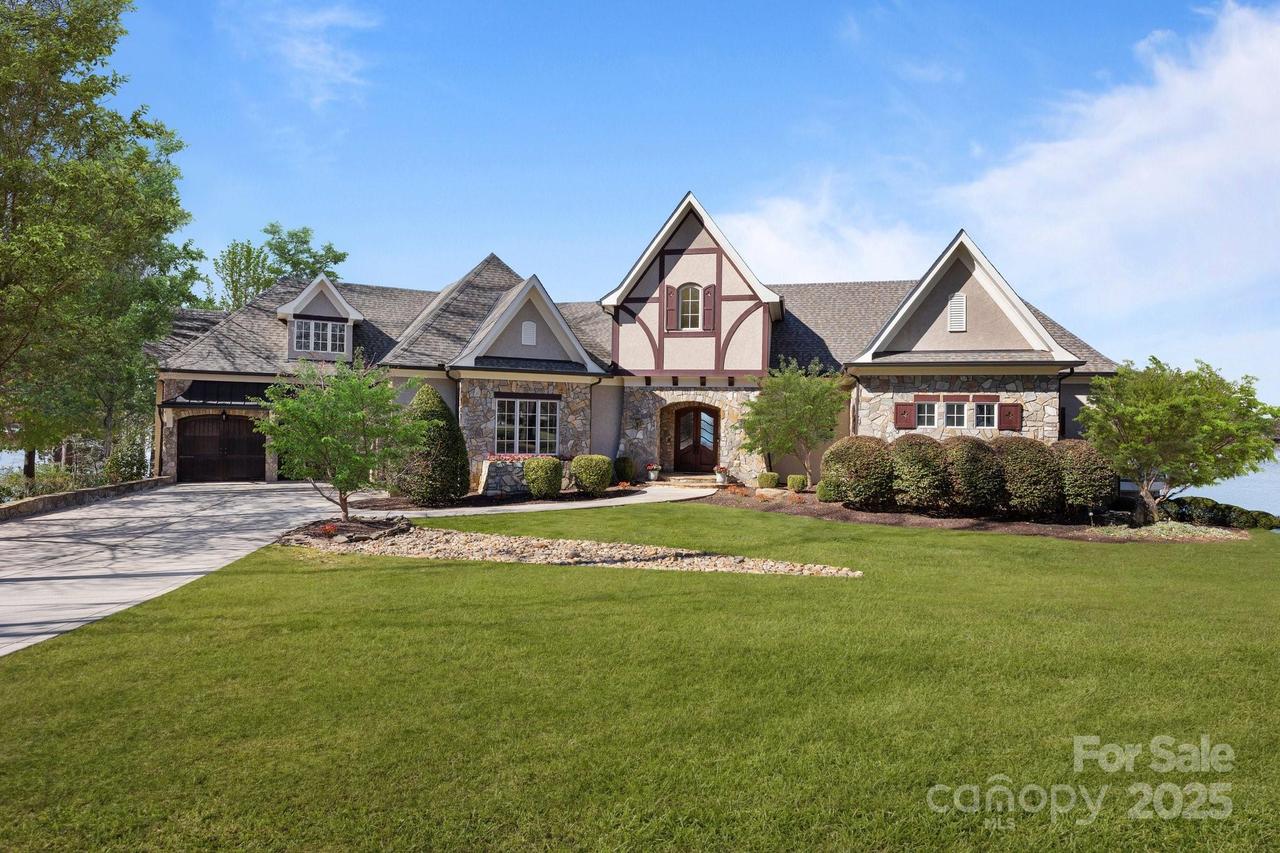 134 Larkhaven Ln., Mooresville, NC 28117