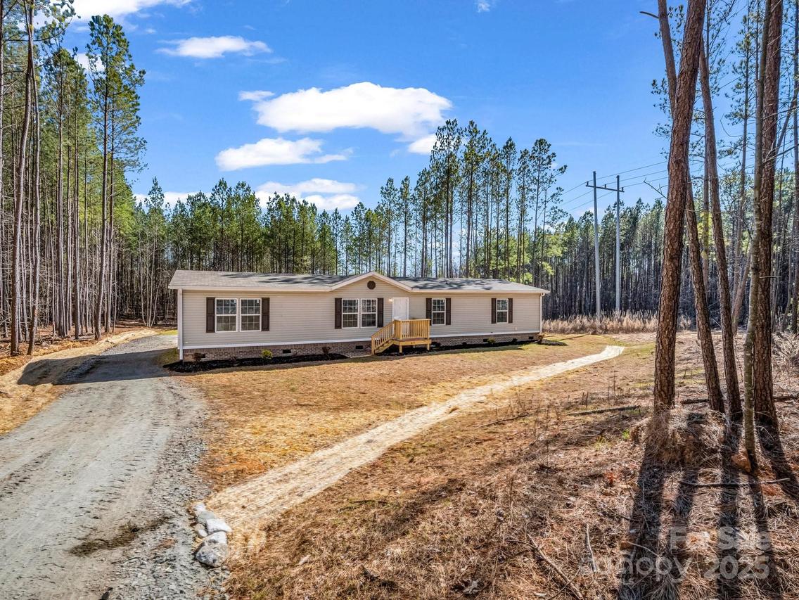 810 Tiney Rd., Ellenboro, NC 28040