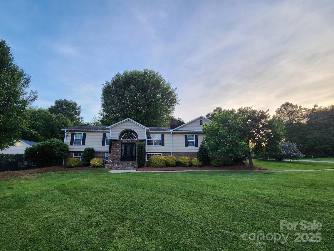 2200 Peninsula Ave., Shelby, NC 28150