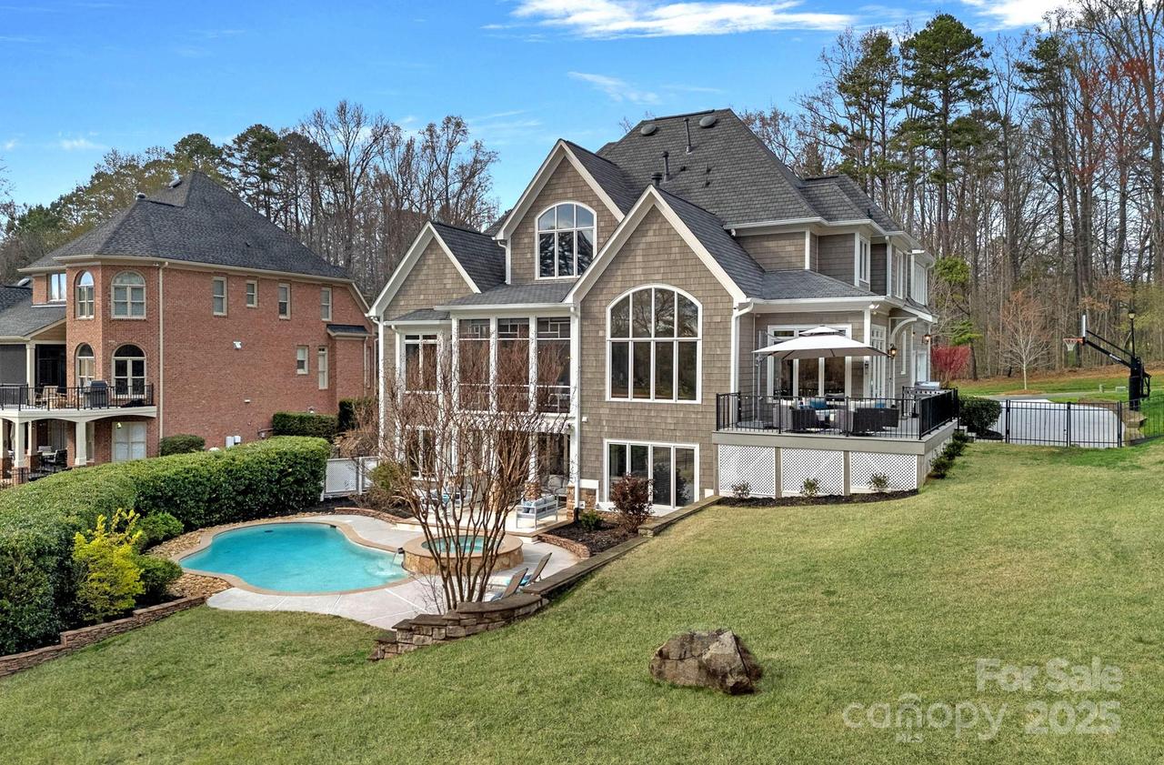13500 Robert Walker Dr., Davidson, NC 28036