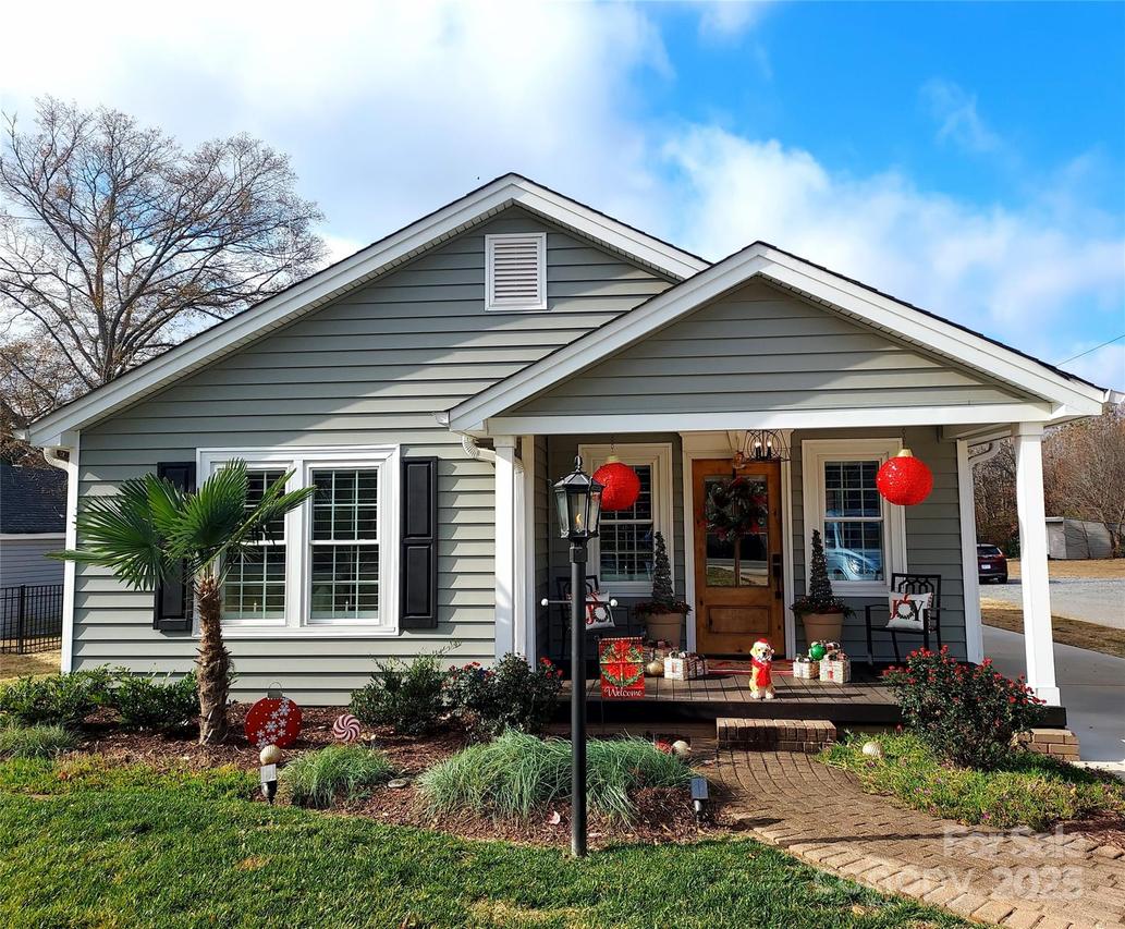 1532 South Point Rd., Belmont, NC 28012