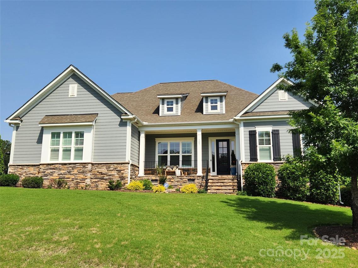 107 Hillside Cove Ct., Mooresville, NC 28117