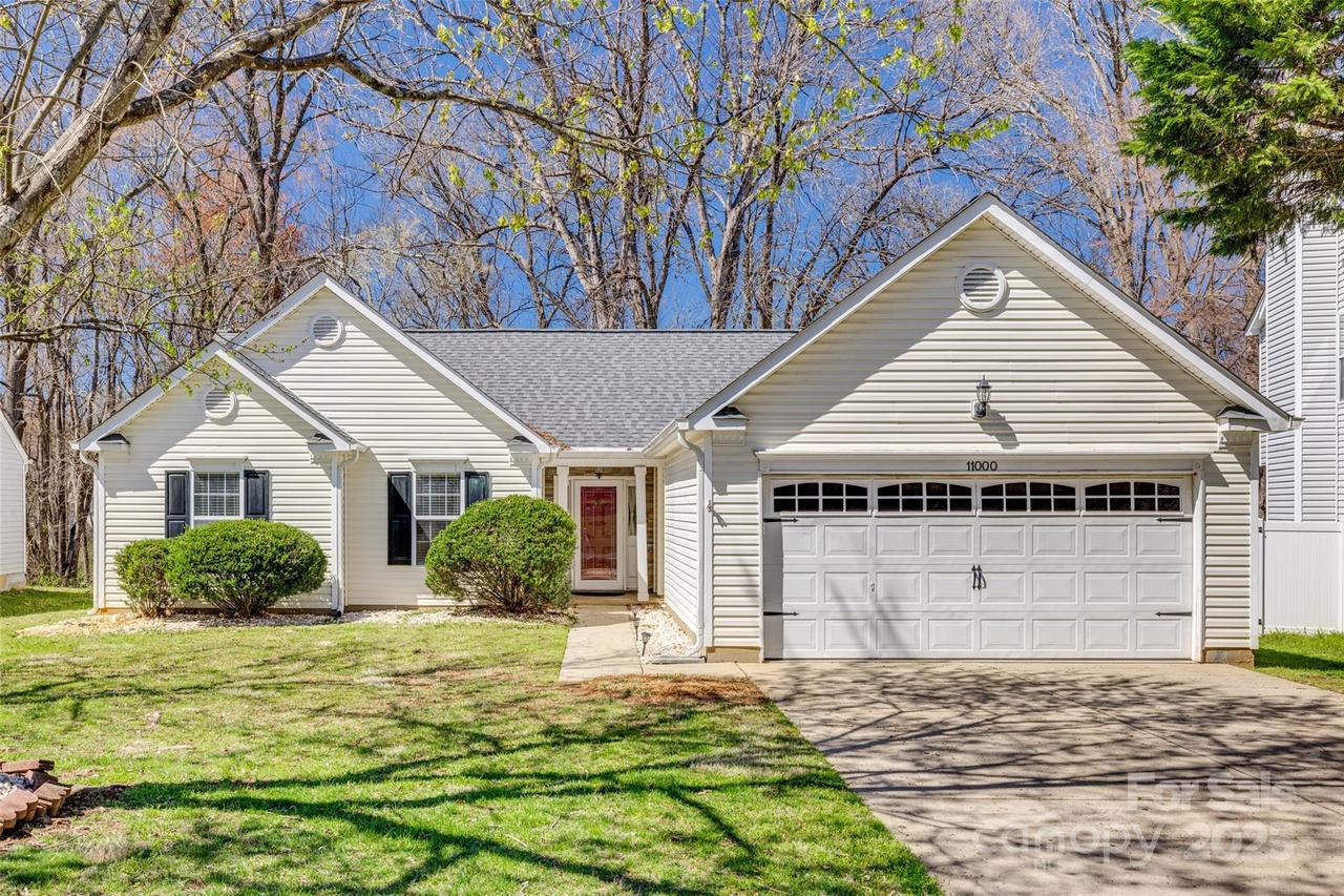 11000 White Stag Dr., Charlotte, NC 28269