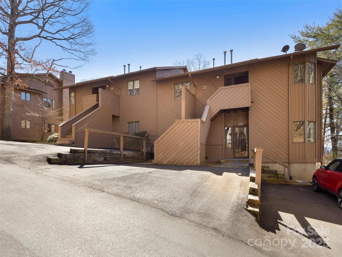 305 Piney Mountain Dr. #B4, Asheville, NC 28805