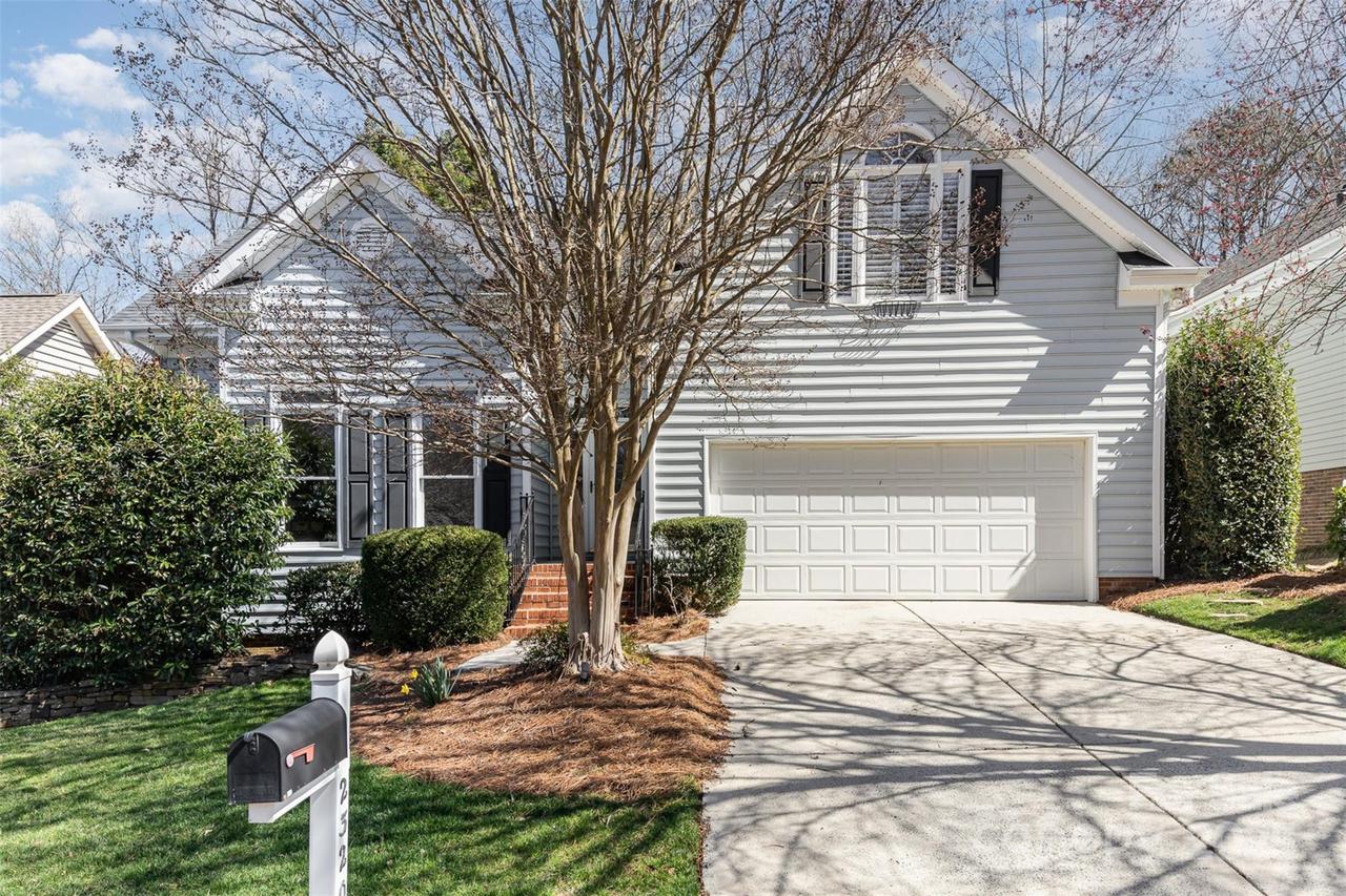 2320 Christensens Ct., Charlotte, NC 28270