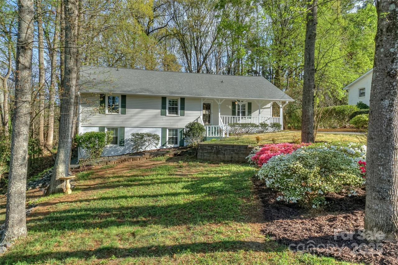 4242 Garvin Dr., Charlotte, NC 28269