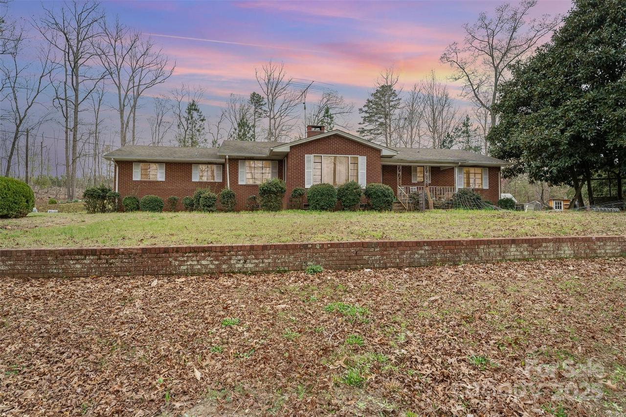 1224 Nc Hwy 24/27 Hwy., Biscoe, NC 27209