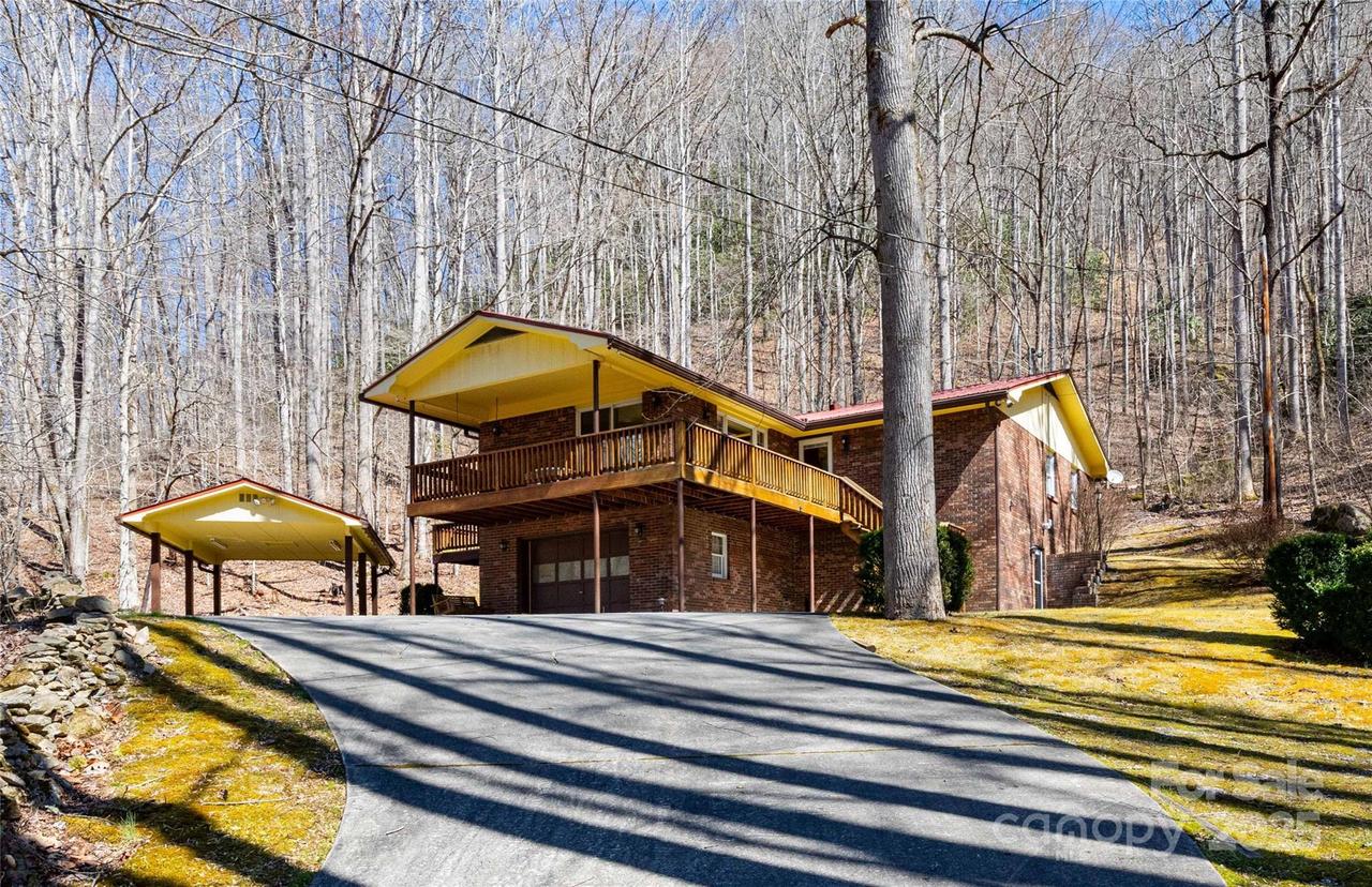 3601 Conleys Creek Rd., Whittier, NC 28789