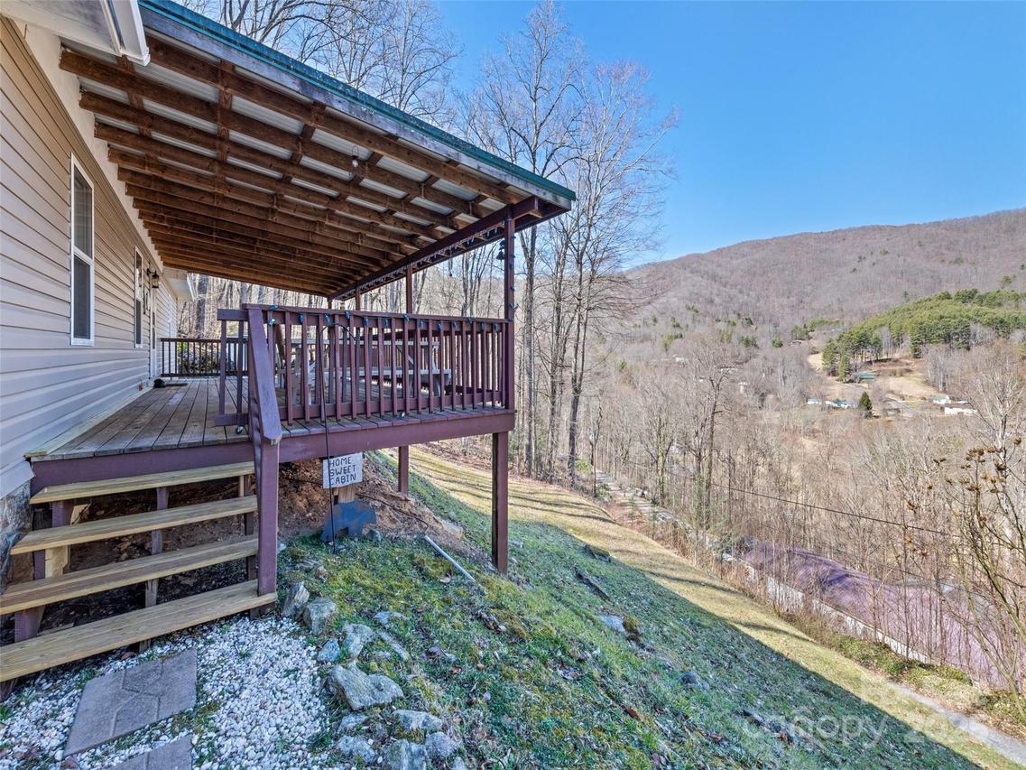 293 Mattie Marion Rd., Waynesville, NC 28785