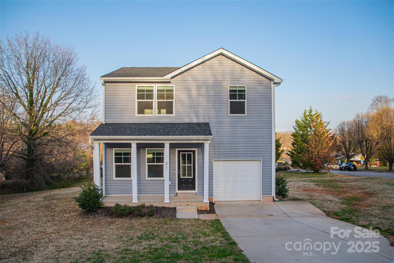 211 Mountain View Dr., Morganton, NC 28655