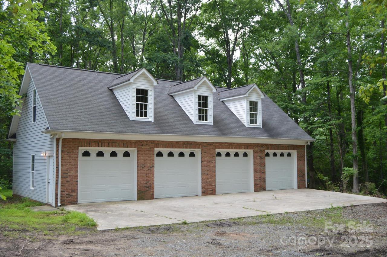 4411 Quail Ridge Dr., Mint Hill, NC 28227