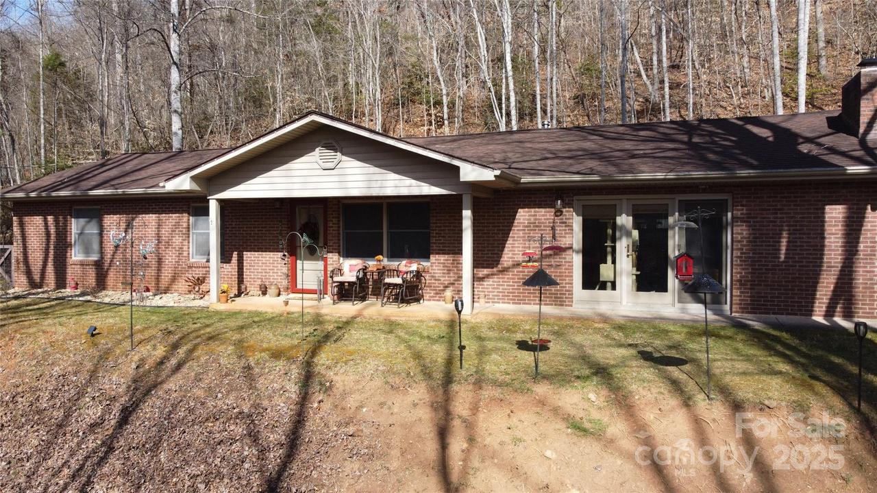 1142 N Country Club Dr., Cullowhee, NC 28723